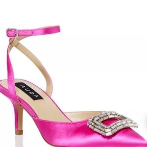 Aqua Pink Pointed Toe Crystal Buckle Mid Heel
Pumps Exclusive - Fushia Satin